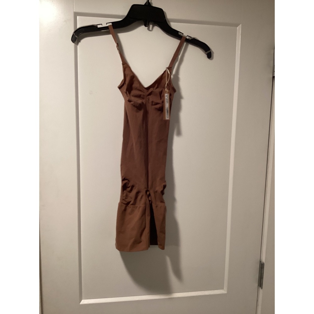 SKIMS Everyday Sculpt Mid Thigh Bodysuit Jasper‎ Brown SH-ONE-2121 Womens Size M
